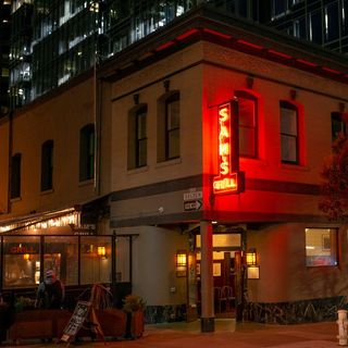 Sam’s Grill & Seafood Restaurant