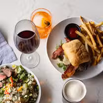 A photo of Thirsty Lion – Washington Square, OR restaurant