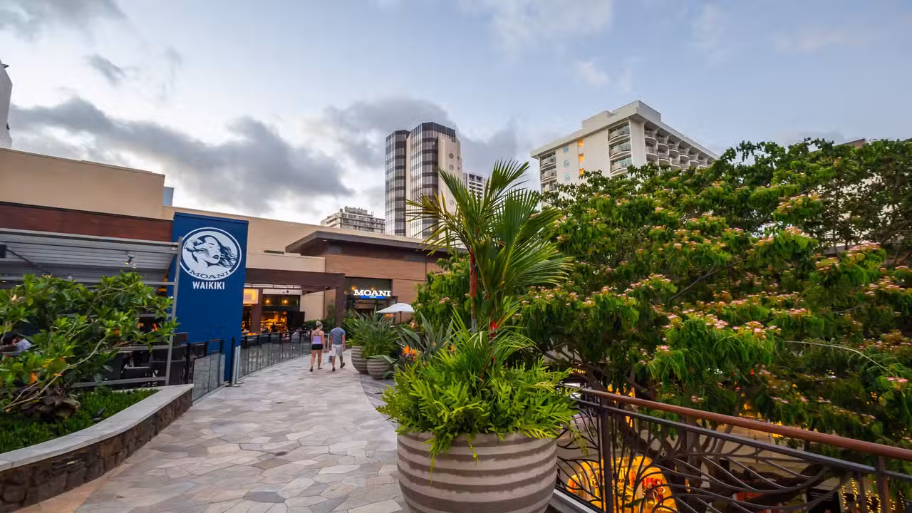 Moani Waikiki Island Bistro & Bar, Honolulu, HI