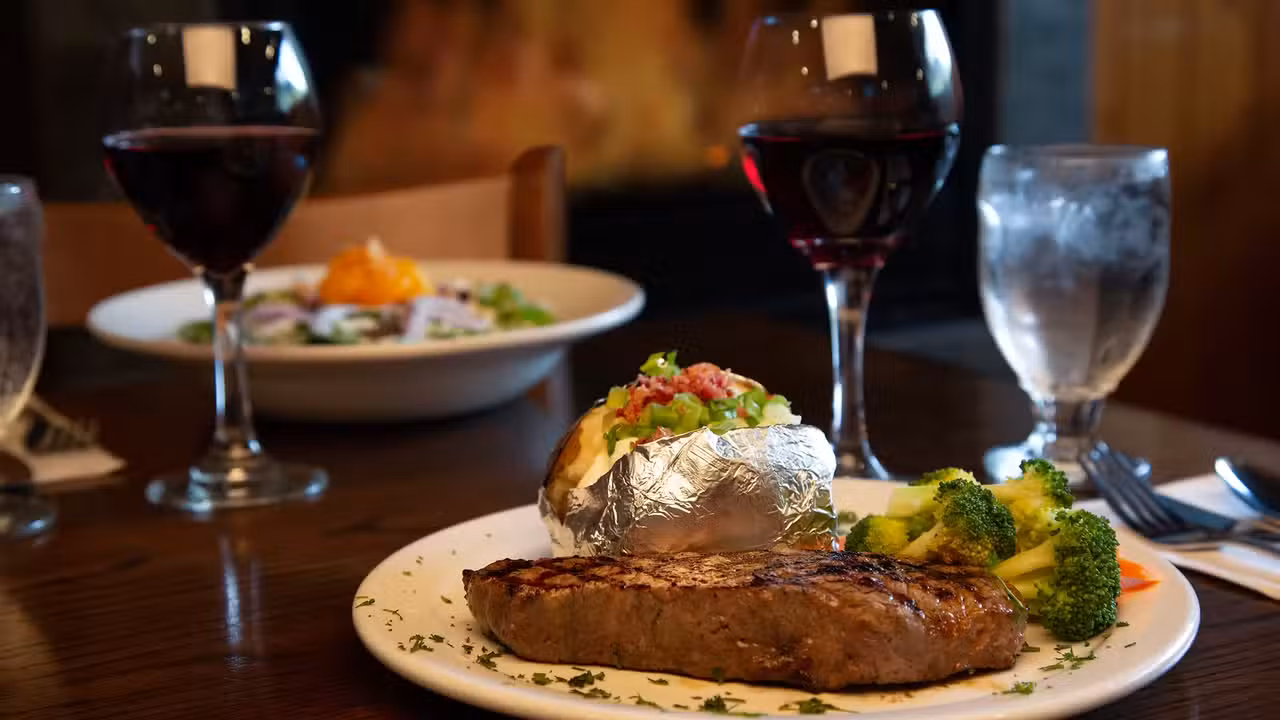 Comida - Zalas Pizza & Steakhouse, Revelstoke, BC