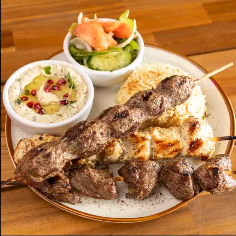 Eten - Dvine Mediterranean Experience - Long Beach, Long Beach, CA
