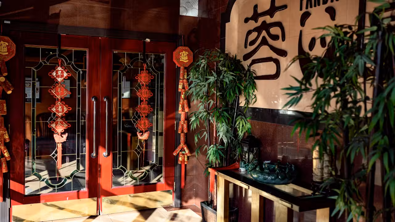 Interior - Panda Cuisine, Lexington, KY