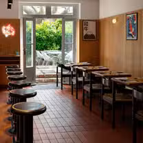Una foto del restaurante Haru Izakaya