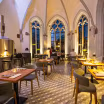 A photo of Helzles Cesar & Morian restaurant