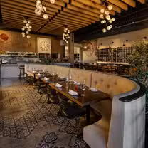 A photo of Davanti Enoteca - Naperville restaurant