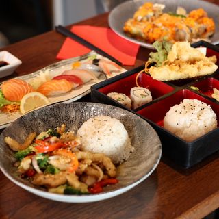 Musashi Hogan PL Noodle & Sushi bar