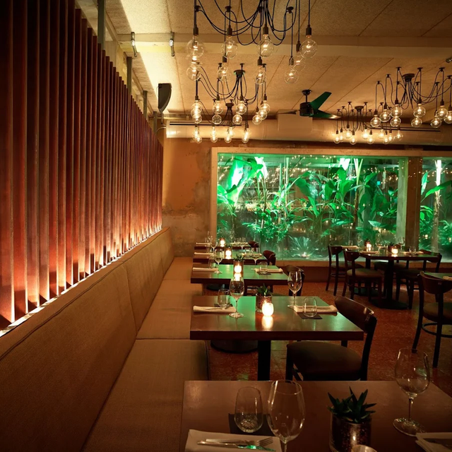 Santaella restaurant in La Placita Santurce