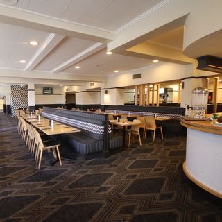 Rosstown Hotel