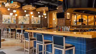 Een foto van restaurant Moxies - Nova Centre