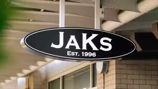 Una foto del restaurante JaK's Grill - West Seattle