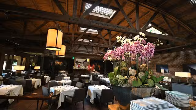 A photo of Parkway Grill restaurant