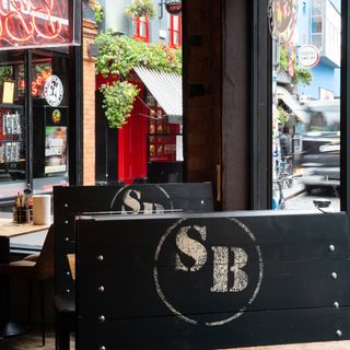 Smokin Bones Temple Bar