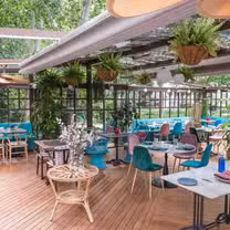 Una foto del restaurante La Casa de Cristal