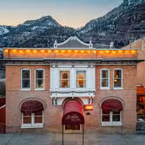 A photo of St. Elmo Hotel and Tavern restaurant