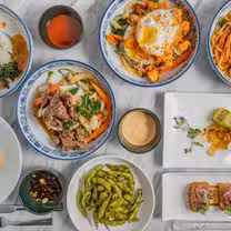 A photo of Oshare Sushi + Bar restaurant