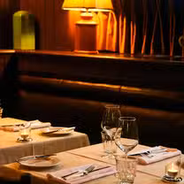 A photo of Ashton's Restaurant & Public House restaurant