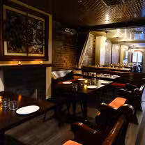Foto von Landmark Cevicheria Restaurant