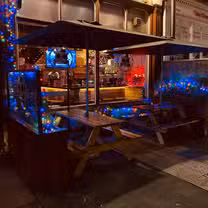 A photo of Burgers & Barrels restaurant
