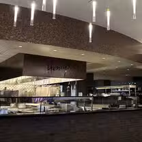 Una foto del restaurante Henry's Steakhouse