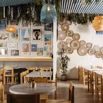 A photo of OH LA LA restaurant