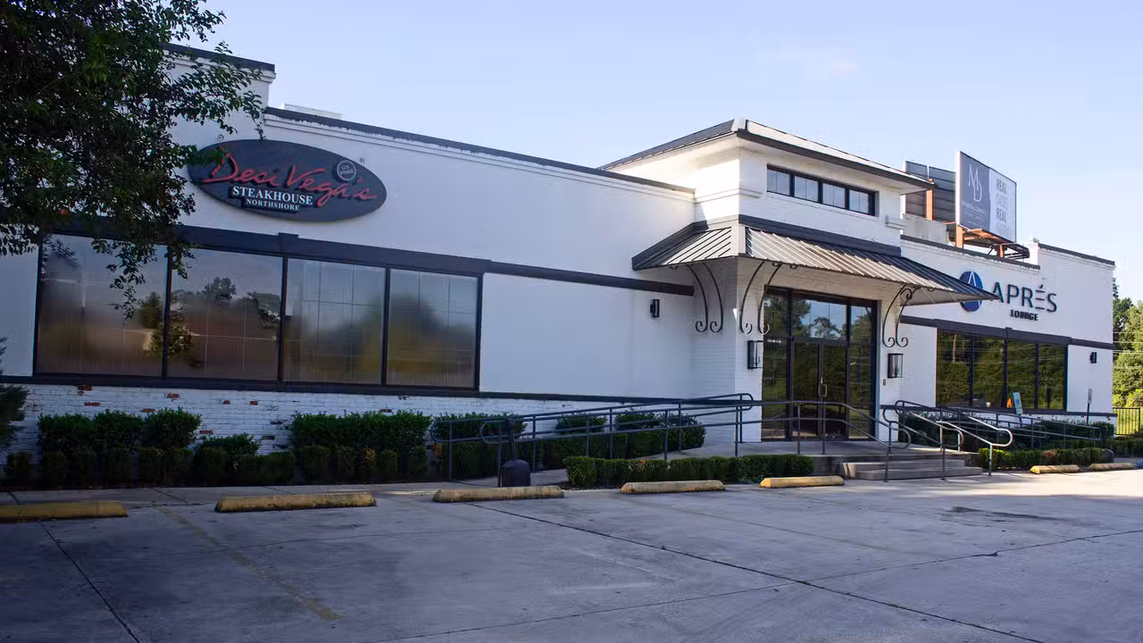Exterior - Desi Vega Steakhouse Covington, Covington, LA