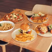 A photo of Queens Arms Hotel restaurant