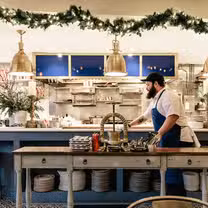 A photo of Poulet Bleu restaurant