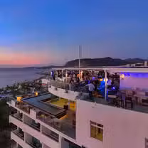Foto von HBlue Malecon Restaurant