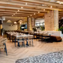 Una foto del restaurante Ithaki Estiatorio