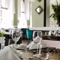 Een foto van restaurant The Osborne Hotel Crescent Restaurant & Bar