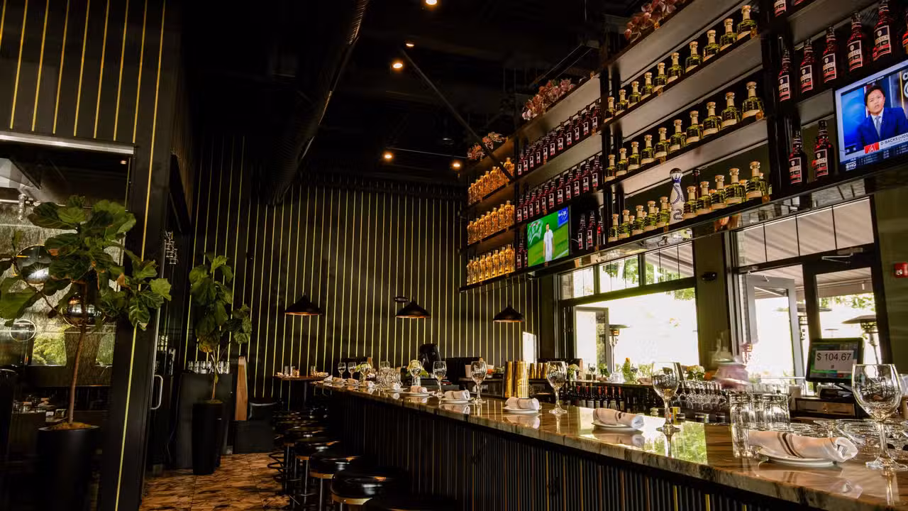 Interior - Ecco Wine Bar | Trumbull, Trumbull, CT