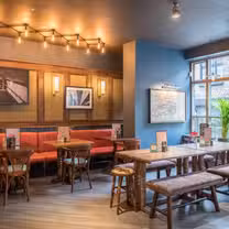 A photo of Sir John Balcombe Marylebone restaurant