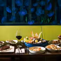 Una foto del restaurante Steak 954 at the W Fort Lauderdale
