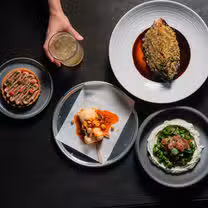 A photo of BearLeek restaurant