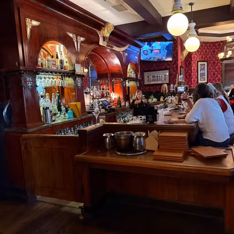 Interior - Far Western Tavern, Orcutt, CA