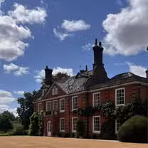 Una foto del restaurante The Norfolk Mead