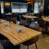 A photo of The Tin Peddler restaurant