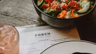 Una foto del restaurante Porch Kitchen & Bar