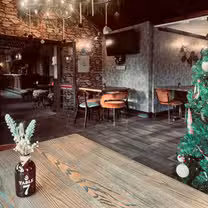A photo of Omar’s Table at The Fox Dosthill restaurant