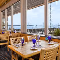A photo of Anthony's HomePort - Des Moines restaurant