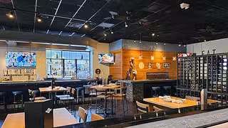 A photo of Mallards - Bayshore restaurant