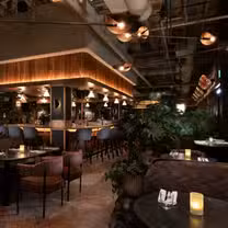 A photo of Earls Kitchen + Bar - Waikiki restaurant