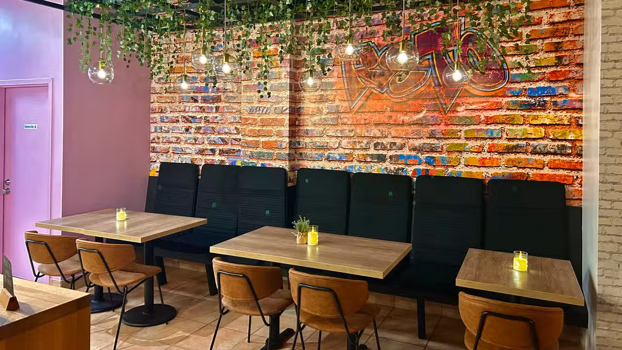 Toronto’s keto restaurant with warm ambience - Ketodelia Keto Restaurant, Toronto, ON