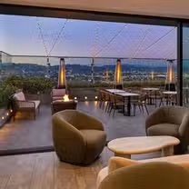 Una foto del restaurante Nava Rooftop