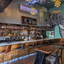 Una foto del restaurante Moms Siam Authentic Thai Rest