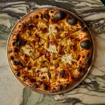A photo of F&F Pizzeria - Mt. Lebo restaurant