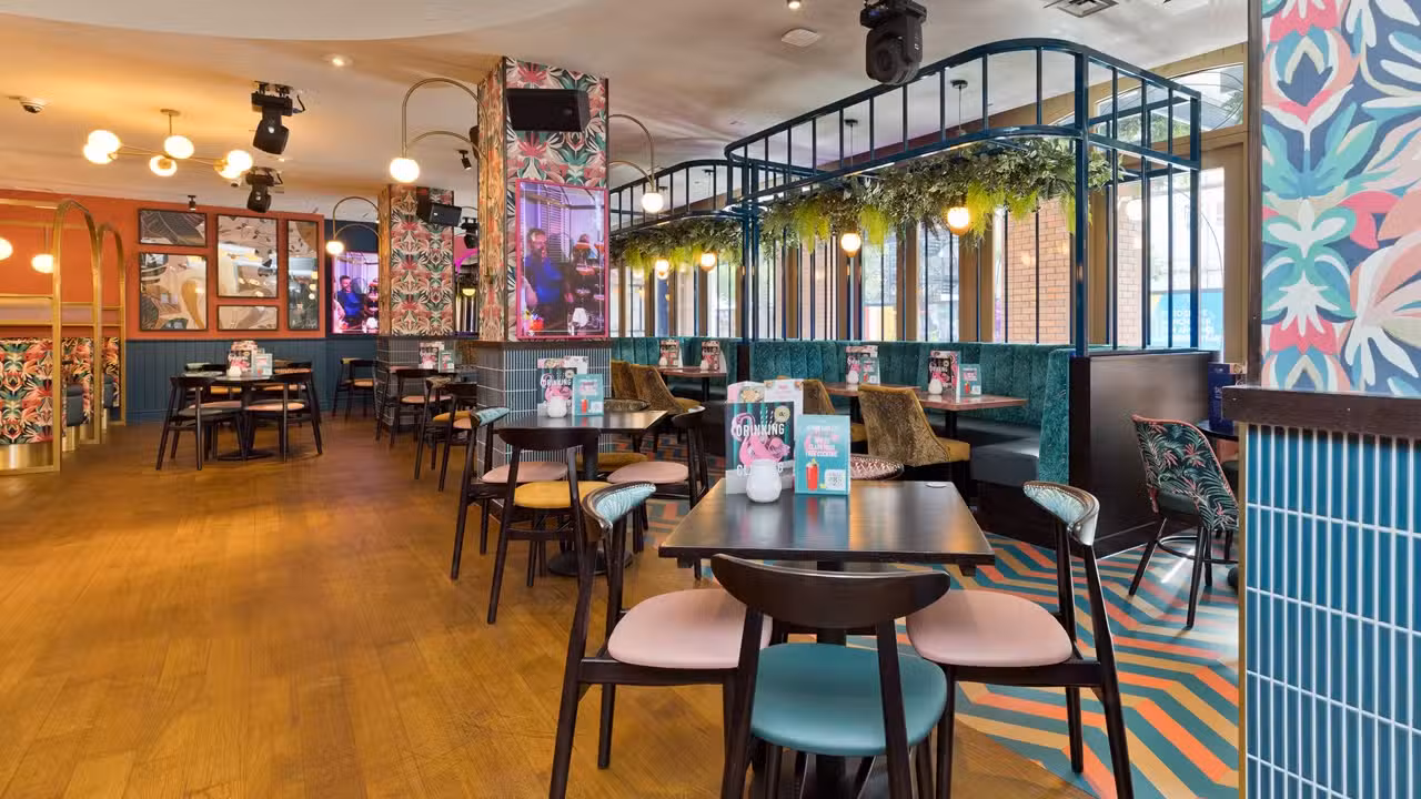 Slug & Lettuce Manchester, Albert Square, Manchester, 