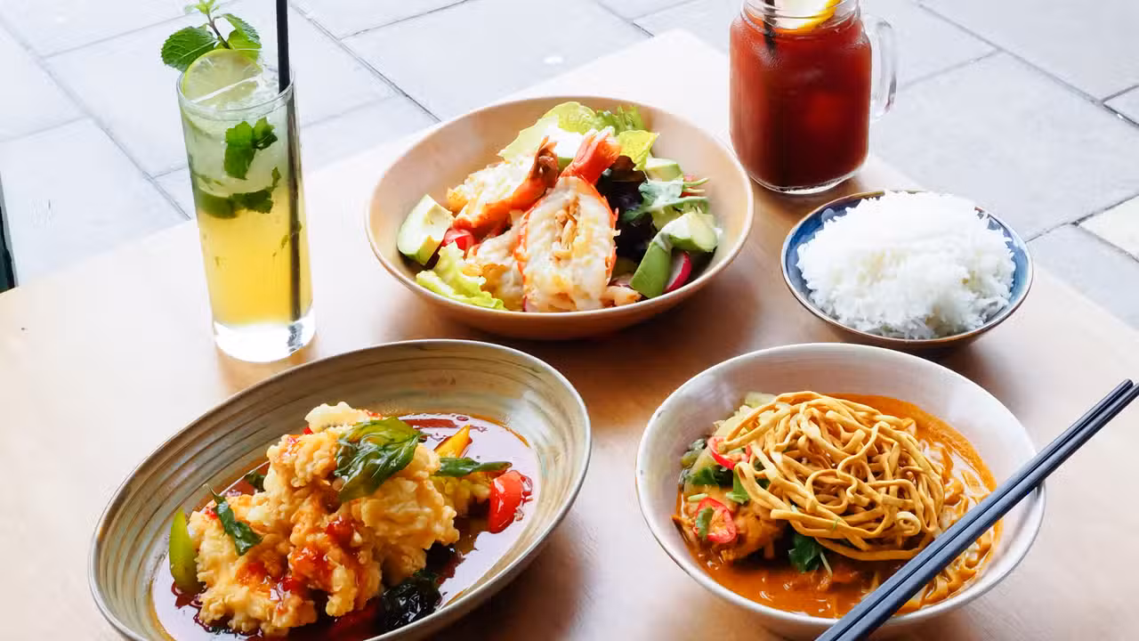 料理 - Phakoon Thai Kitchen - Earlsfield Greater London London
