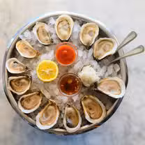 Clark's Oyster Bar- Malibuの写真
