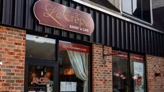 A photo of La Crepe Bakery and Cafe restaurant